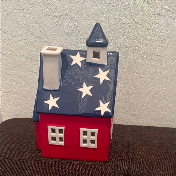 #1566** 4th Of July Decor Ashland Red and Blue Ceramic House with Stars - Picture 1 of 11
